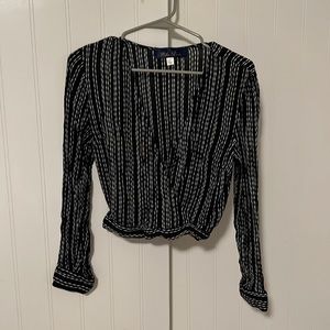 Black and white striped long sleeve crop top